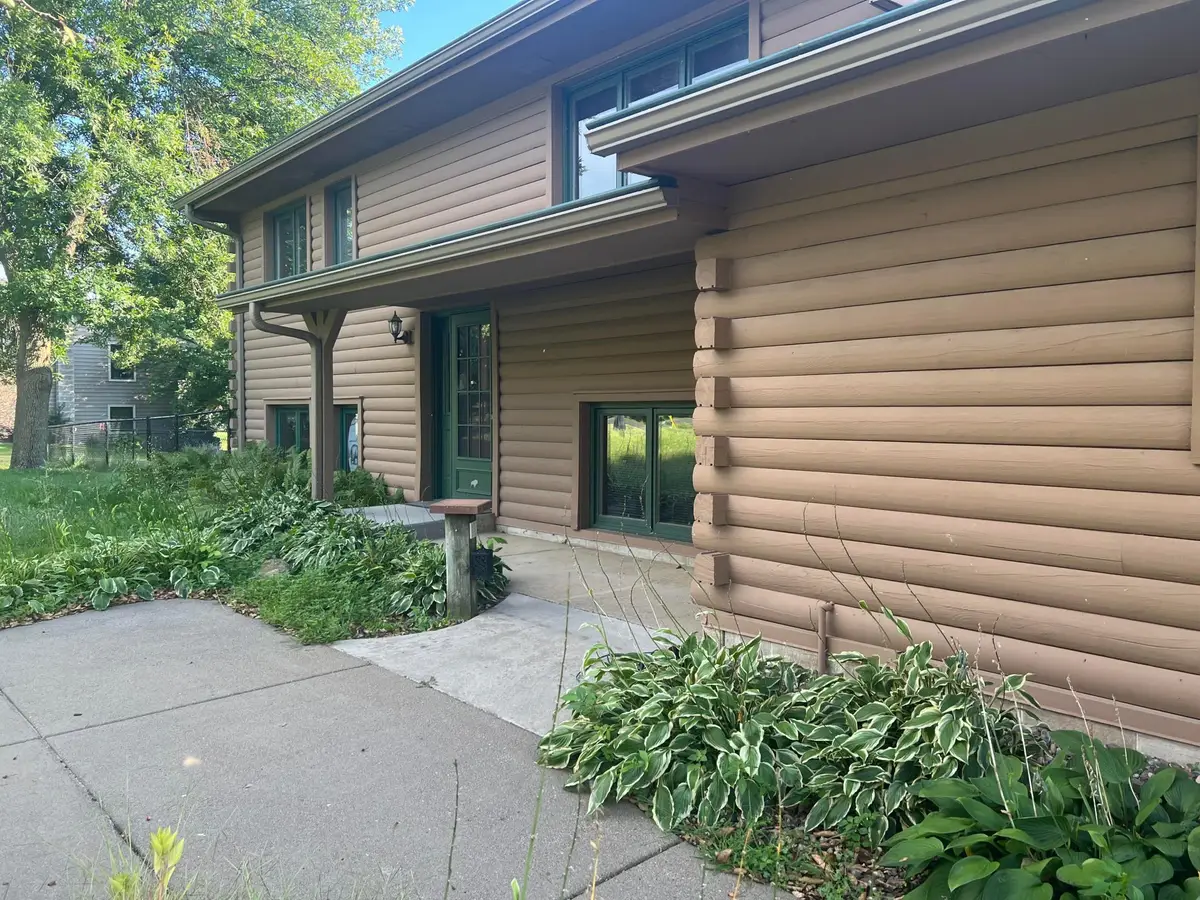 1157 30th Street Se, Buffalo, MN 55313 - Image #1