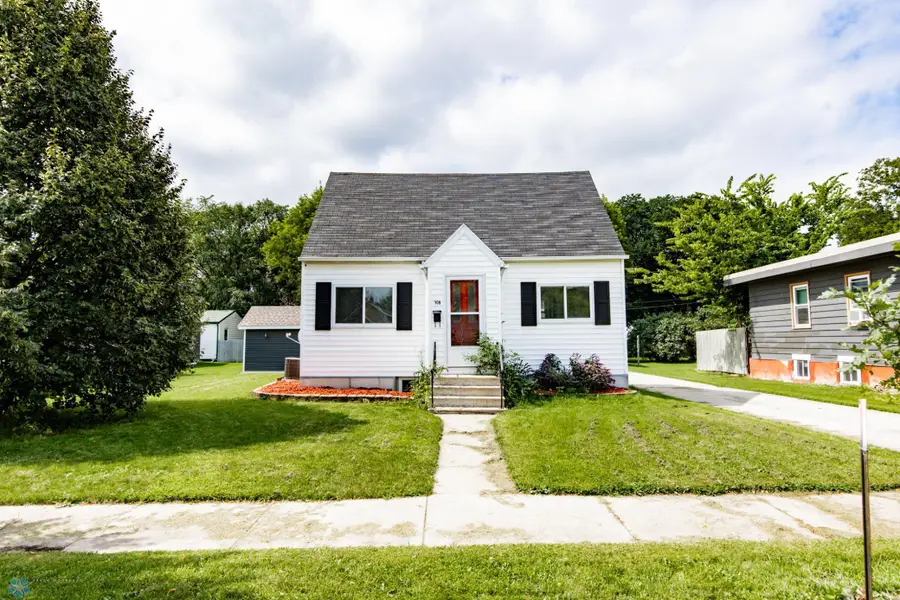 709 13th Street N, Moorhead, MN 56560 - Image #2