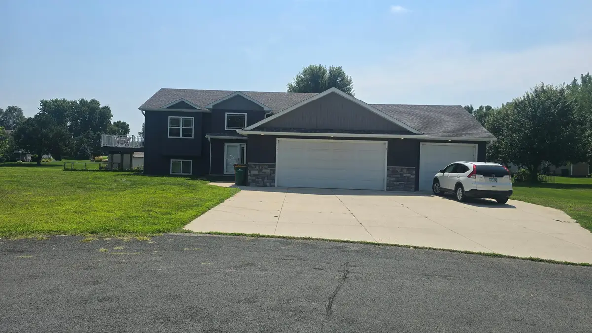 110 4th Place Sw, Geneva, MN 56035 - Image #1