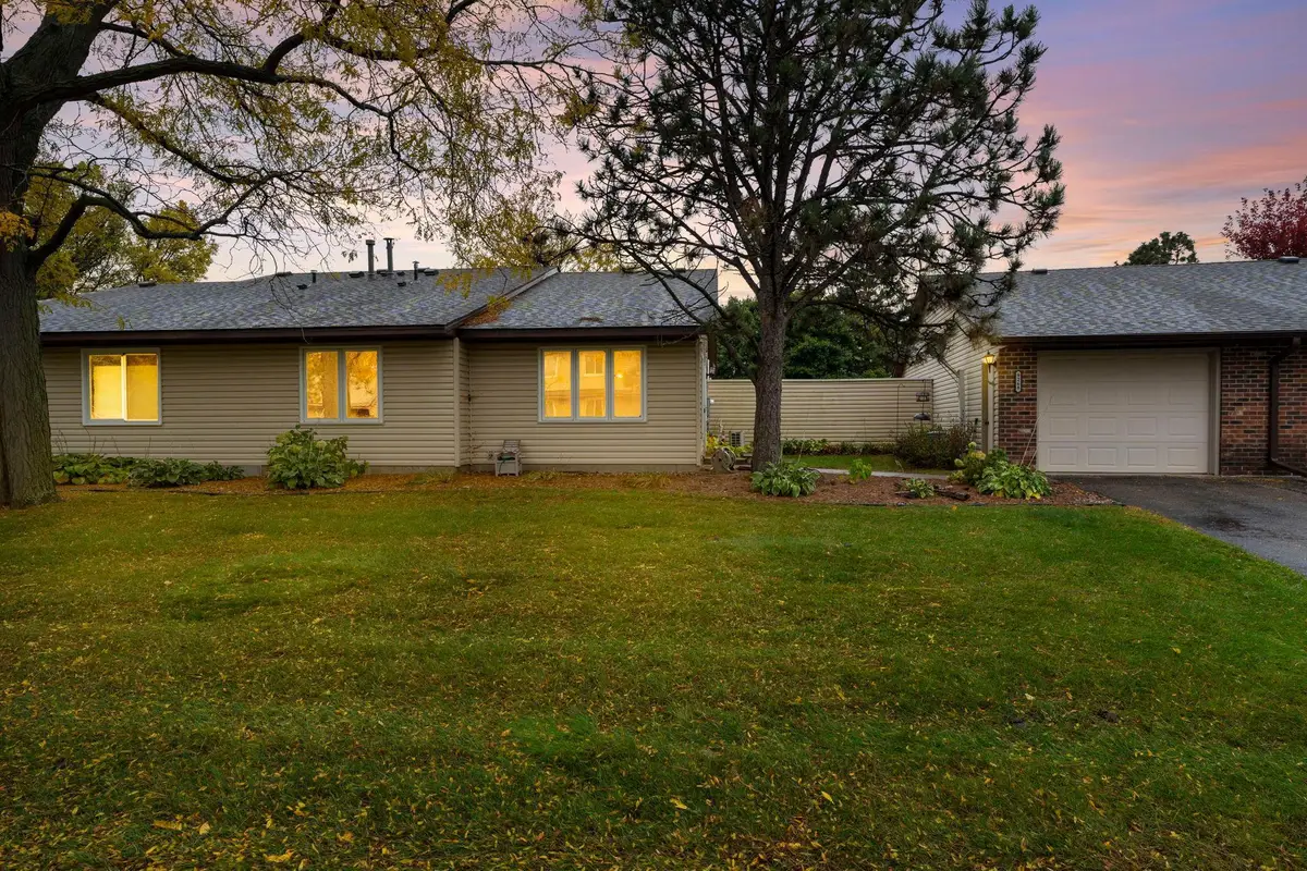 9268 Indian Boulevard S, Cottage Grove, MN 55016 - Image #1