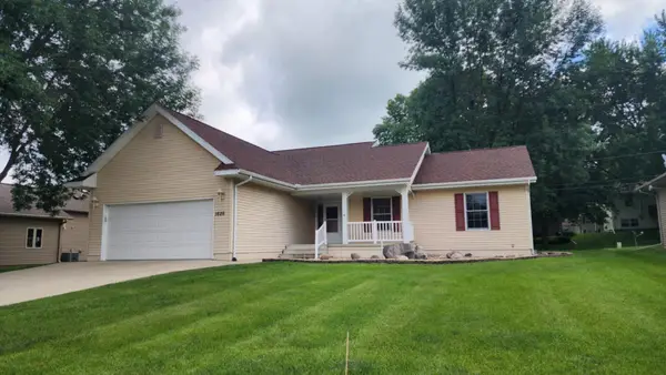 1626 Keystone Drive, Albert Lea, MN 56007