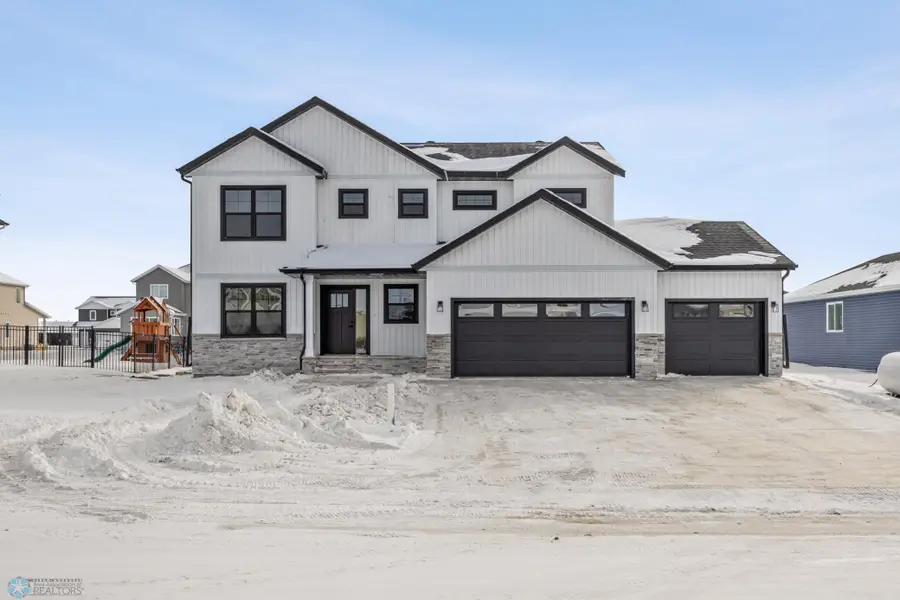521 Prairie Parkway, Kindred, ND 58051 - Image #2