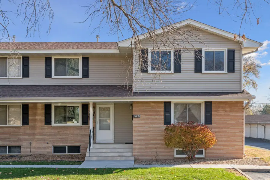 9039 18th Avenue S, Minneapolis, MN 55425 - Image #2