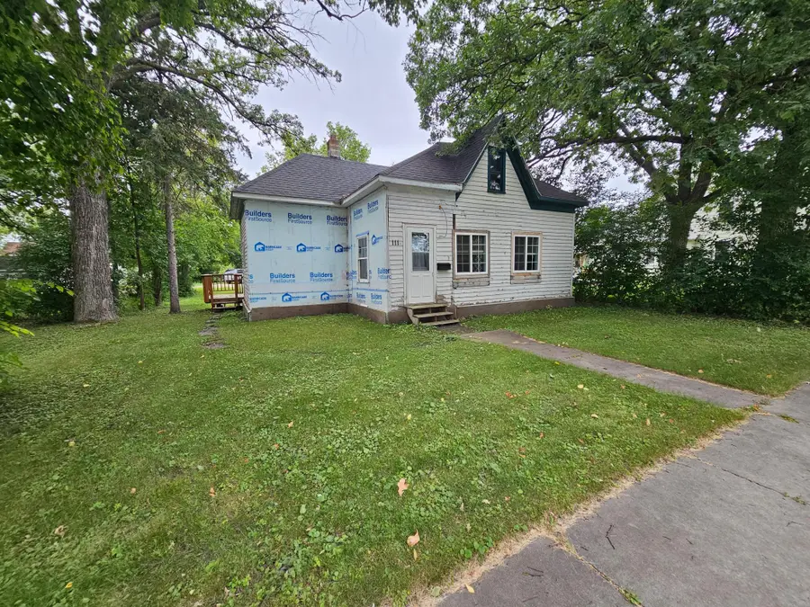 111 Markley Avenue S, Thief River Falls, MN 56701 - Image #3