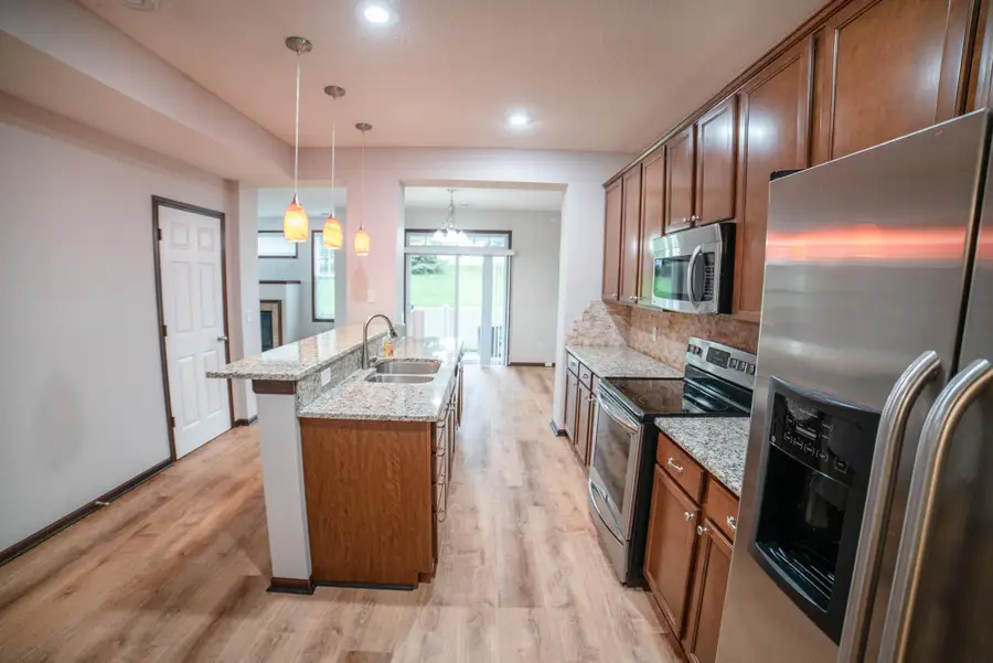 1952 Commonwealth Blvd #8, Chanhassen, MN 55317 - Image #2