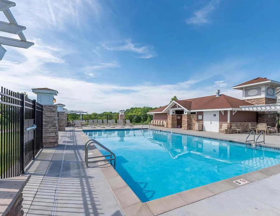 1952 Commonwealth Blvd #8, Chanhassen, MN 55317 - Image #3