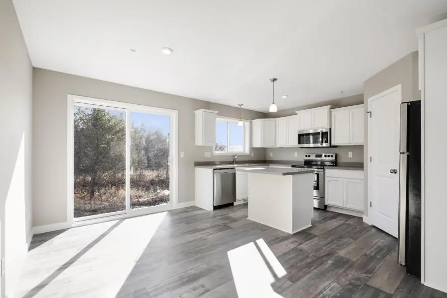 2110 Goldenray Drive Ne, Faribault, MN 55021 - Image #3