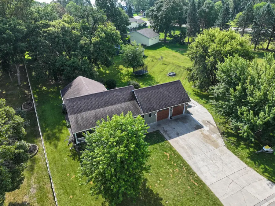 901 Geneva Drive, Alexandria, MN 56308 - Image #2