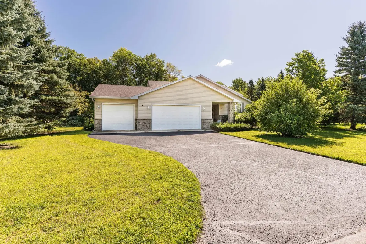 2740 Le Homme Dieu Heights Ne, Alexandria, MN 56308 - Image #1