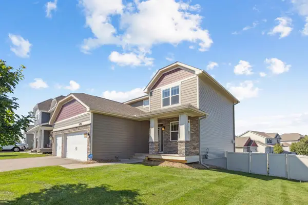 18996 Ivanhoe Street Nw, Elk River, MN 55330