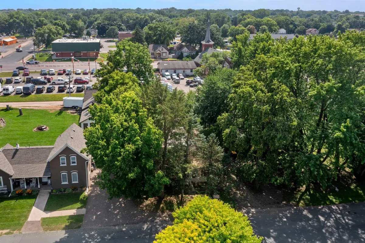 720 Bluff Avenue, Shakopee, MN 55379 - #1