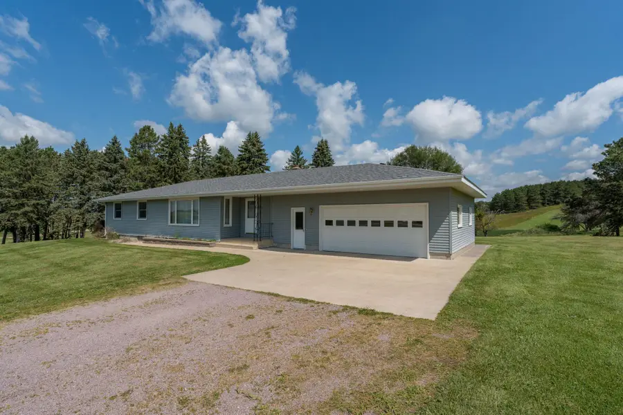 39321 141st Avenue, Montgomery, MN 56069 - #3