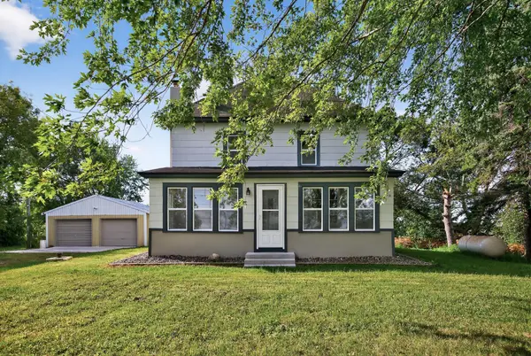 8833 County Road 37 Ne, Saint Michael, MN 55376