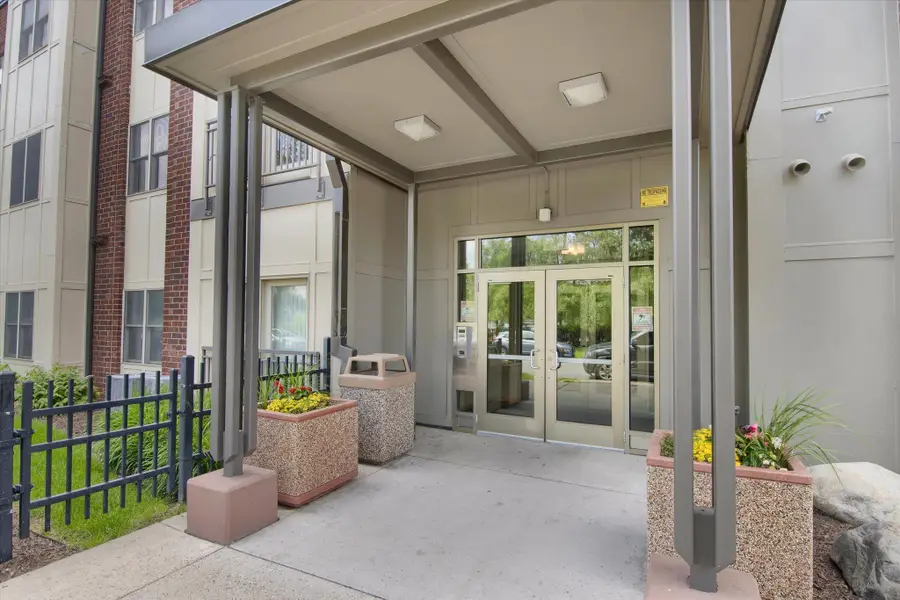 2900 11th Avenue S #402, Minneapolis, MN 55407 - Image #2