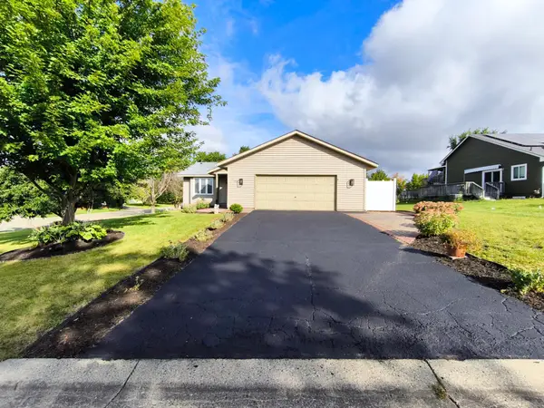 705 Koehnen Drive, Chaska, MN 55318