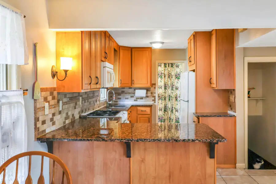 1567 Atlantic Street, Saint Paul, MN 55106 - #3