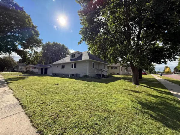 114 N 2nd Avenue E, Truman, MN 56088