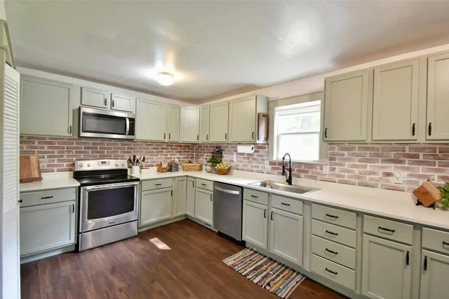 601 Park Avenue, Sacred Heart, MN 56285 - #2