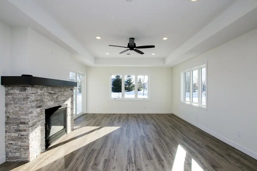 254 Eau Claire Avenue Se, Hutchinson, MN 55350 - Image #2