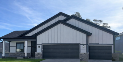 9069 62nd Street S, Cottage Grove, MN 55016