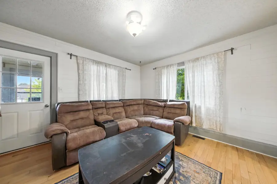 1049 Kent Street, Saint Paul, MN 55117 - #2