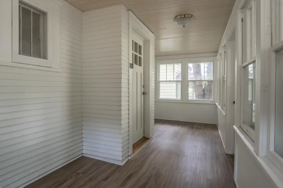 1020 Wilson Avenue, Saint Paul, MN 55106 - Image #3