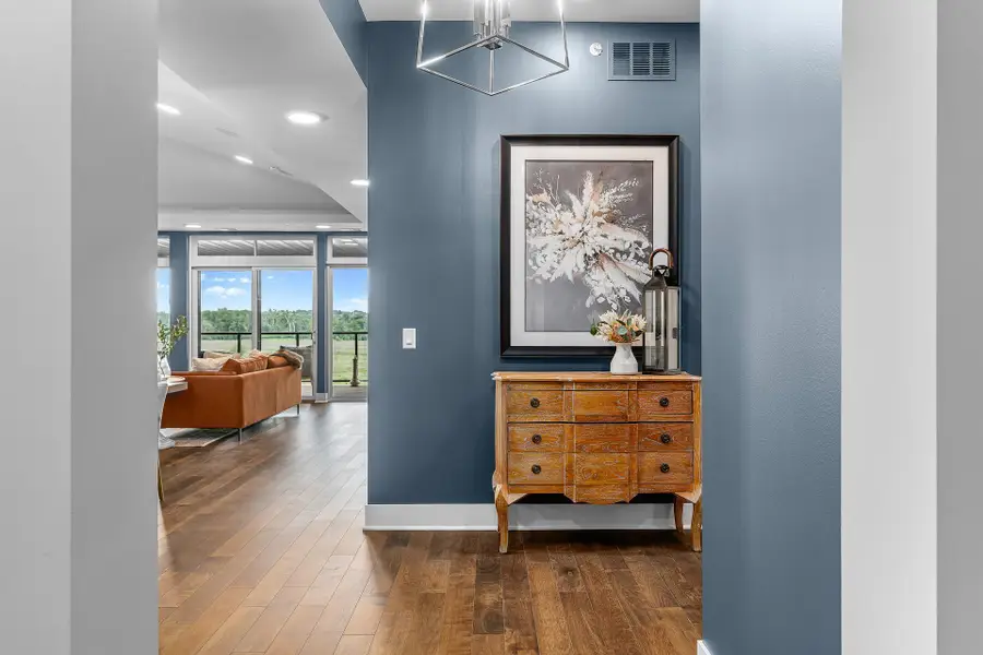 1 Hill Farm Road #302, Saint Paul, MN 55127 - #2