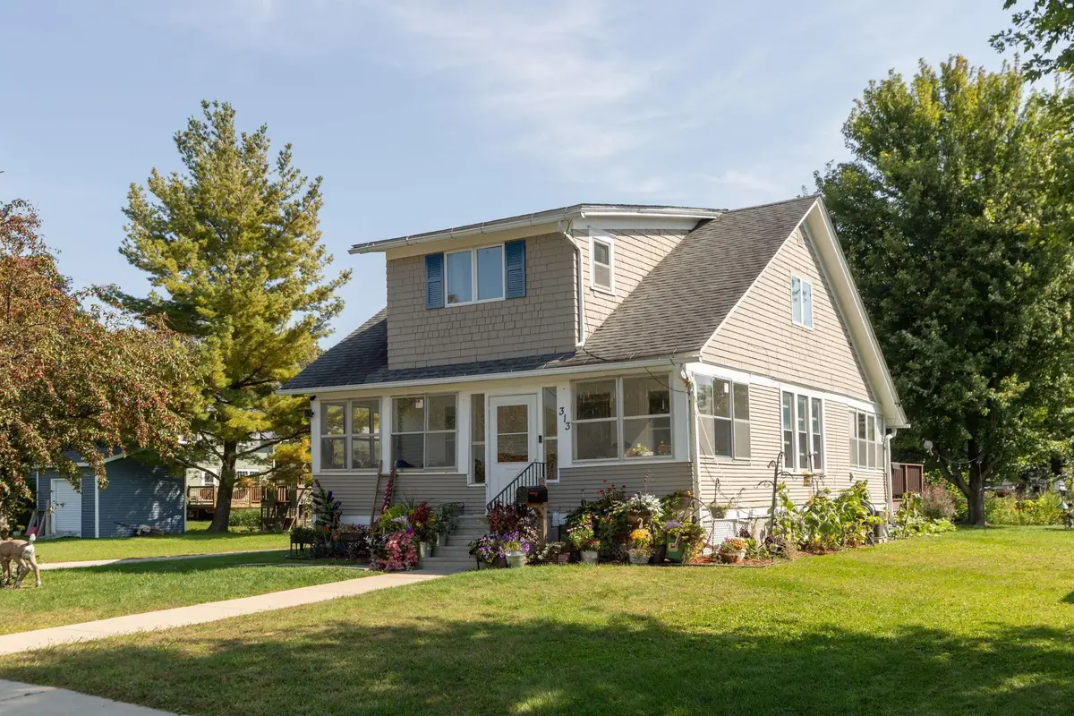 313 N Hudson Avenue, Spring Valley, MN 55975 - #1