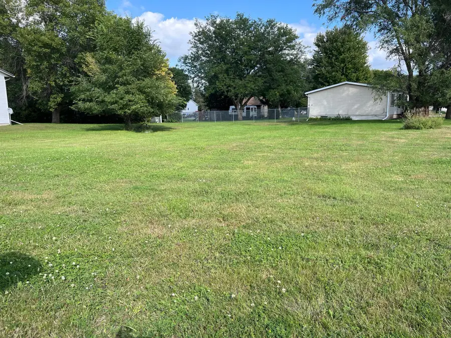 121 Edgewood Drive, Redwood Falls, MN 56283 - #3