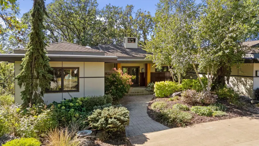 10181 Wild Duck Pass, Eden Prairie, MN 55347 - Image #2