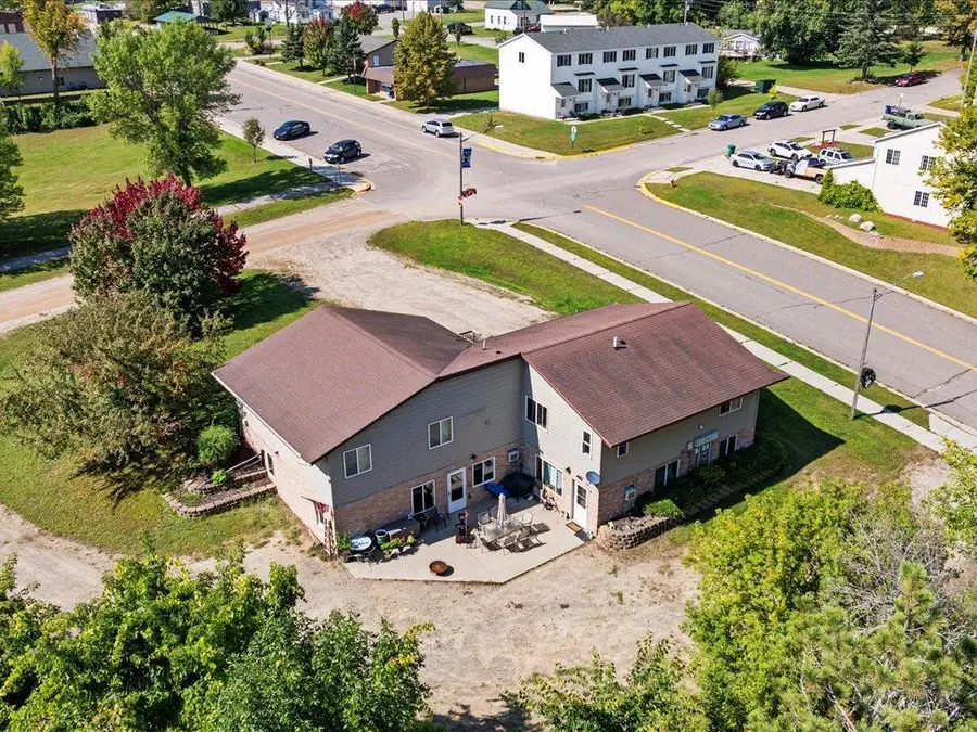 204 Lake Avenue E, Hill City, MN 55748 - #3