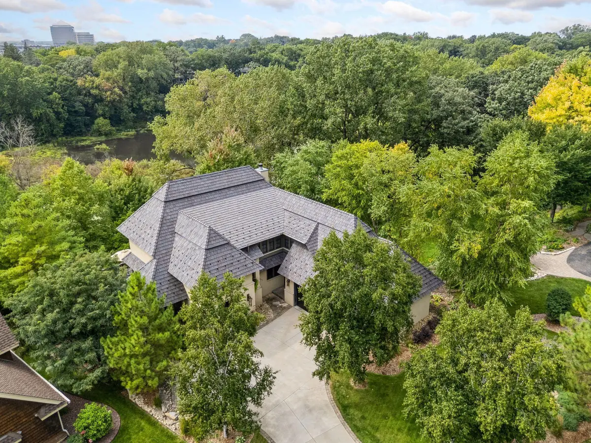 800 Westwood Drive S, Golden Valley, MN 55416 - #1