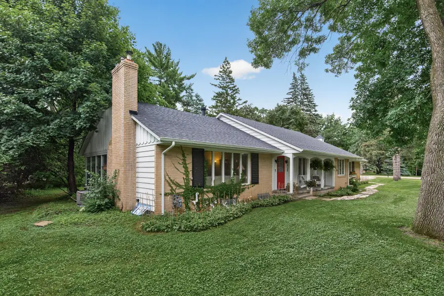 4730 Fairhills Road E, Minnetonka, MN 55345 - #2