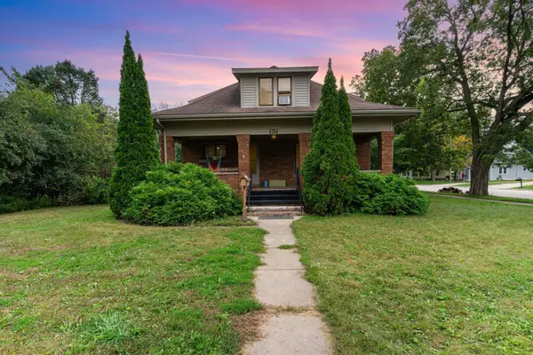 151 S Cedar Street, Belle Plaine, MN 56011