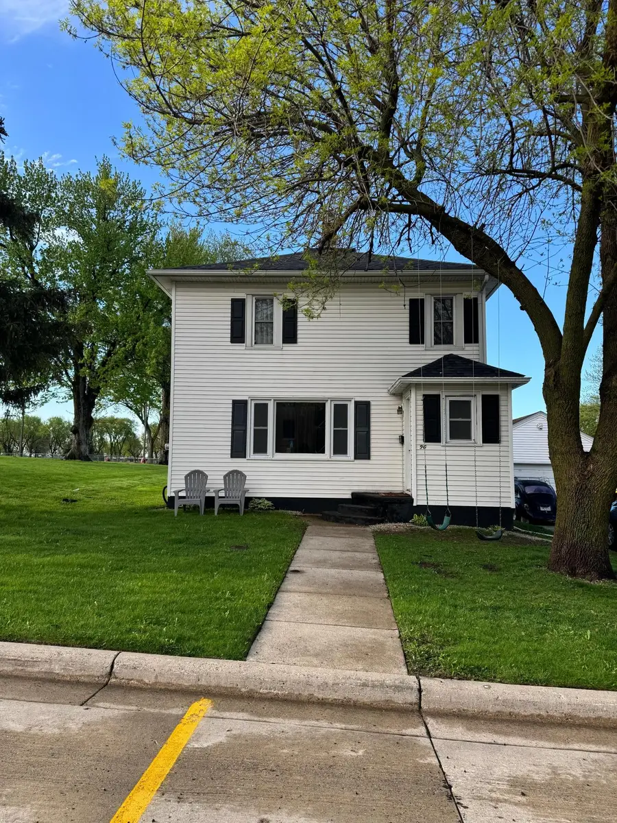 96 7th Street Sw, Wells, MN 56097 - #2