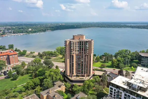 2950 Dean Parkway #1005, Minneapolis, MN 55416