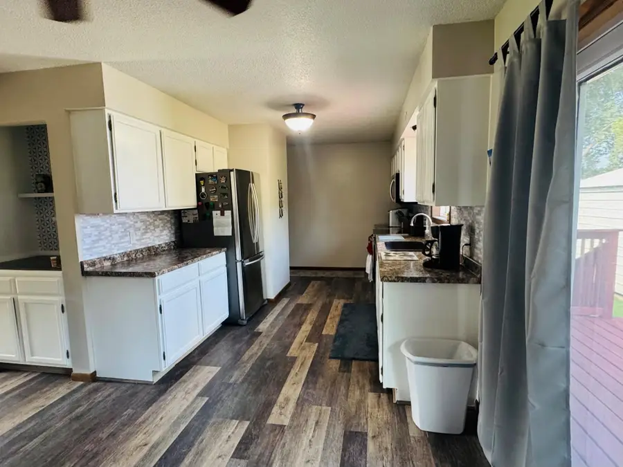 261 15th Lane Ne, Benson, MN 56215 - #3