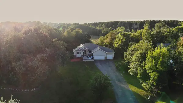 27230 Bayshore Drive, Isanti, MN 55040