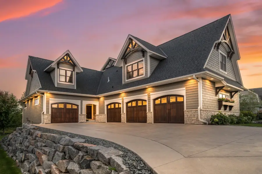 9745 Whistling Valley Road, Lake Elmo, MN 55042 - #2