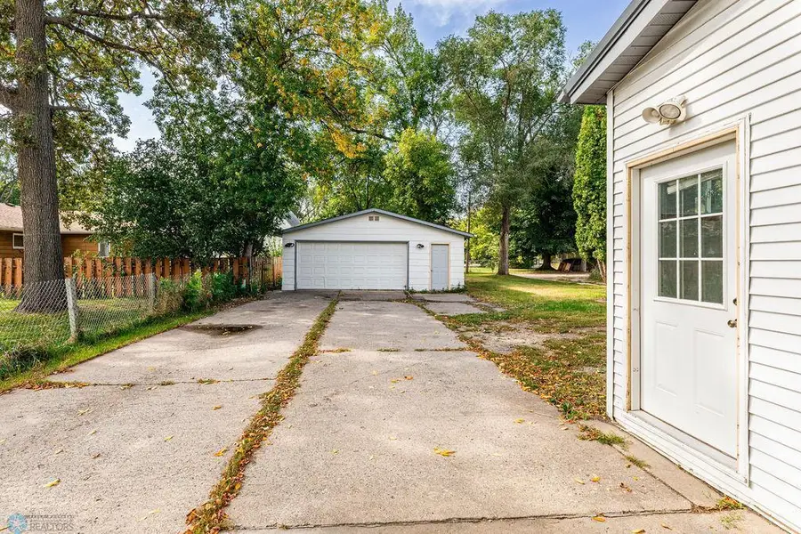 1107 10th Street S, Fargo, ND 58103 - Image #3