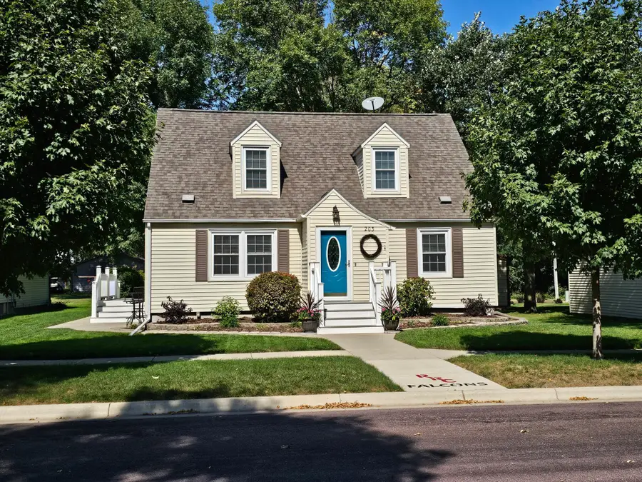 203 3rd Avenue E, Lamberton, MN 56152 - Image #3