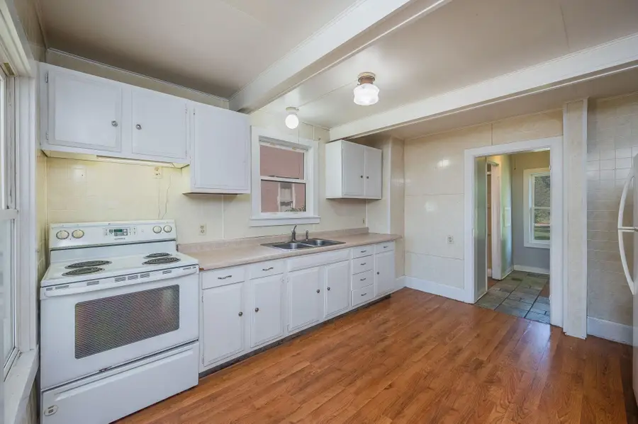 227 S Elm Street, Fairmont, MN 56031 - #2