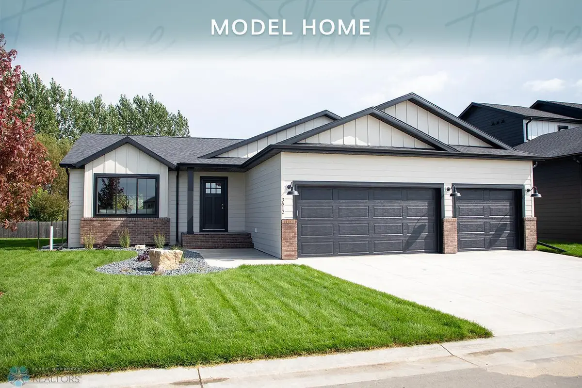 3612 Decorah Way S, Fargo, ND 58104 - Image #1