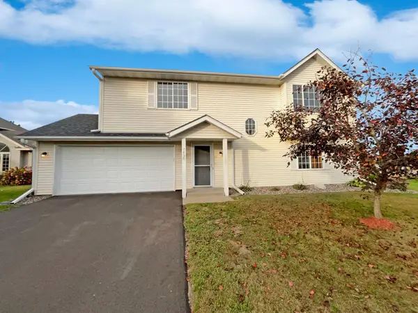 7866 31st Street N, Saint Paul, MN 55128