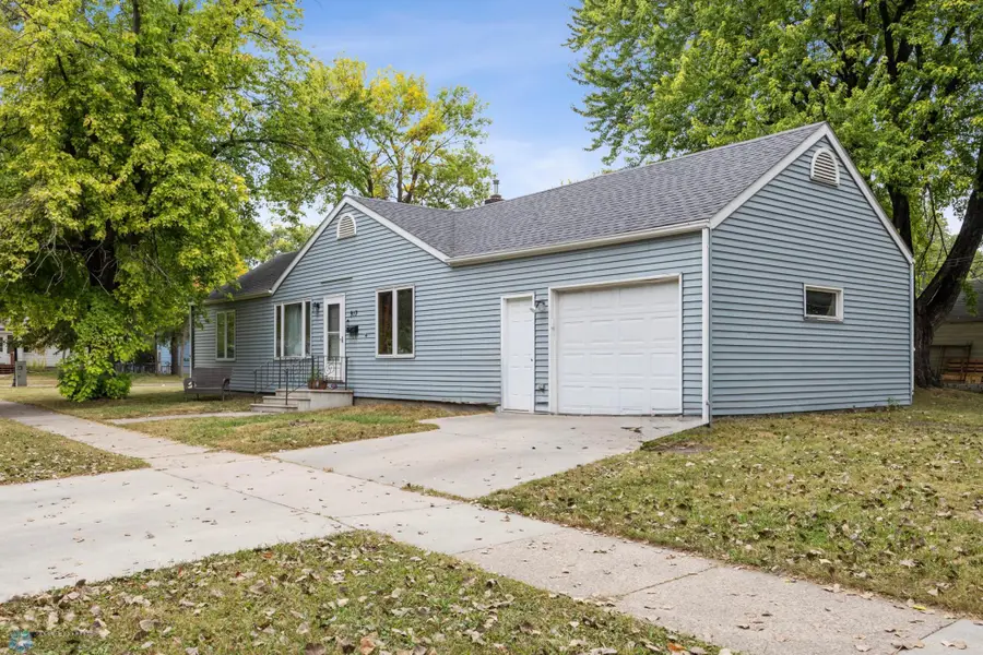 917 14th Avenue N, Fargo, ND 58102 - Image #3
