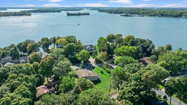 2800xx Casco Point Road, Wayzata, MN 55391