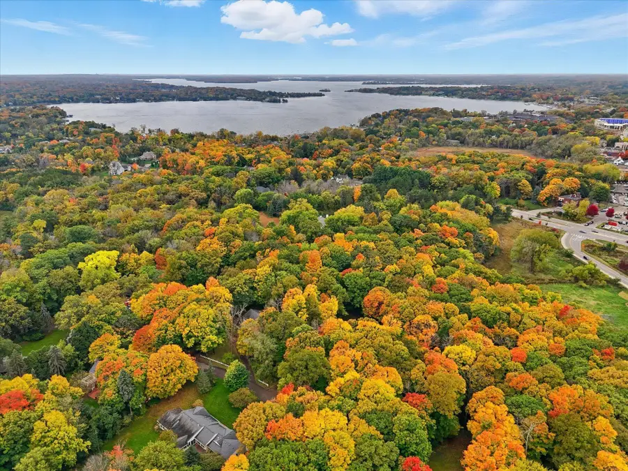 1426 Holdridge Circle, Wayzata, MN 55391 - Image #3