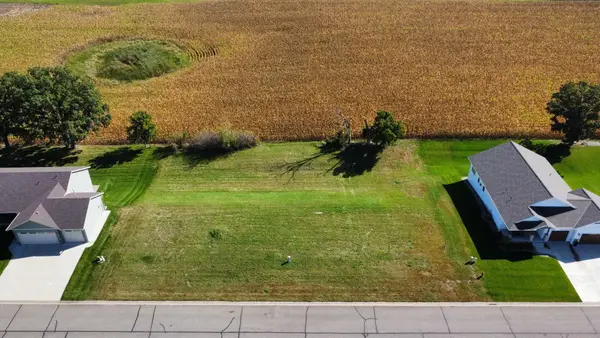 940 Waters Edge Circle, Avon, MN 56310