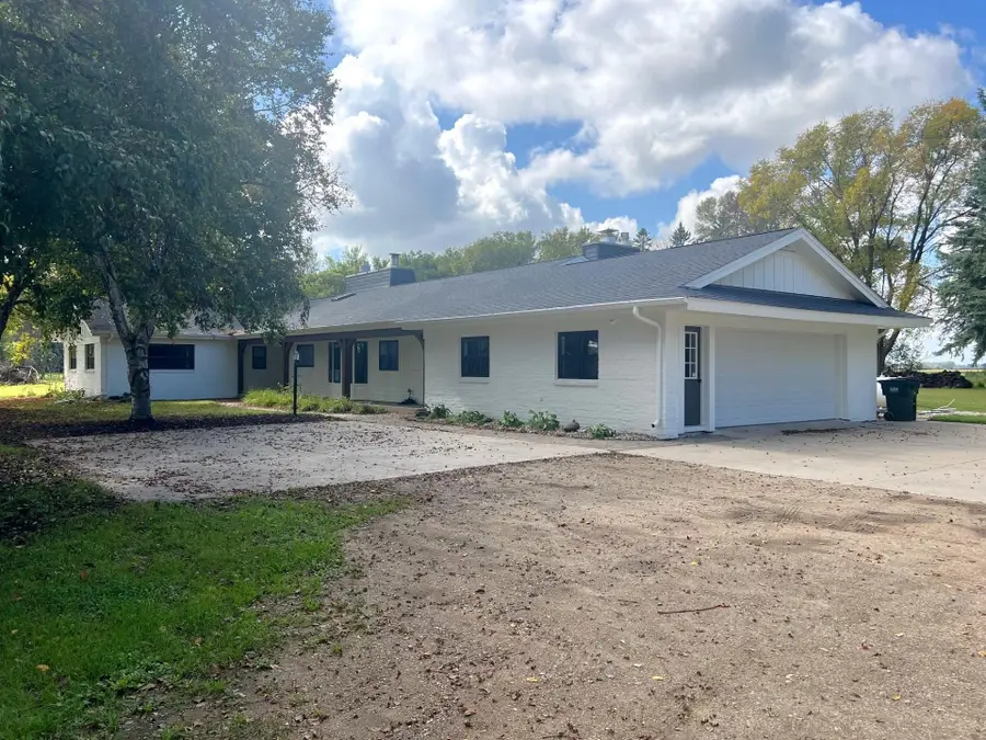 3120 15th Street Sw, Willmar, MN 56201 - #2