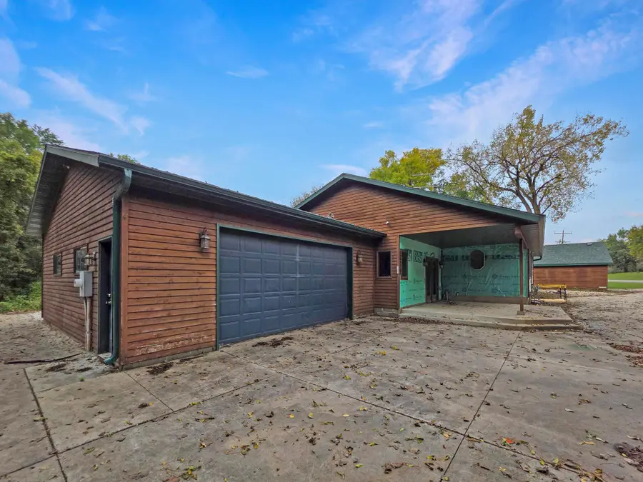 15889 Old Lake Road, Paynesville, MN 56362 - Image #2